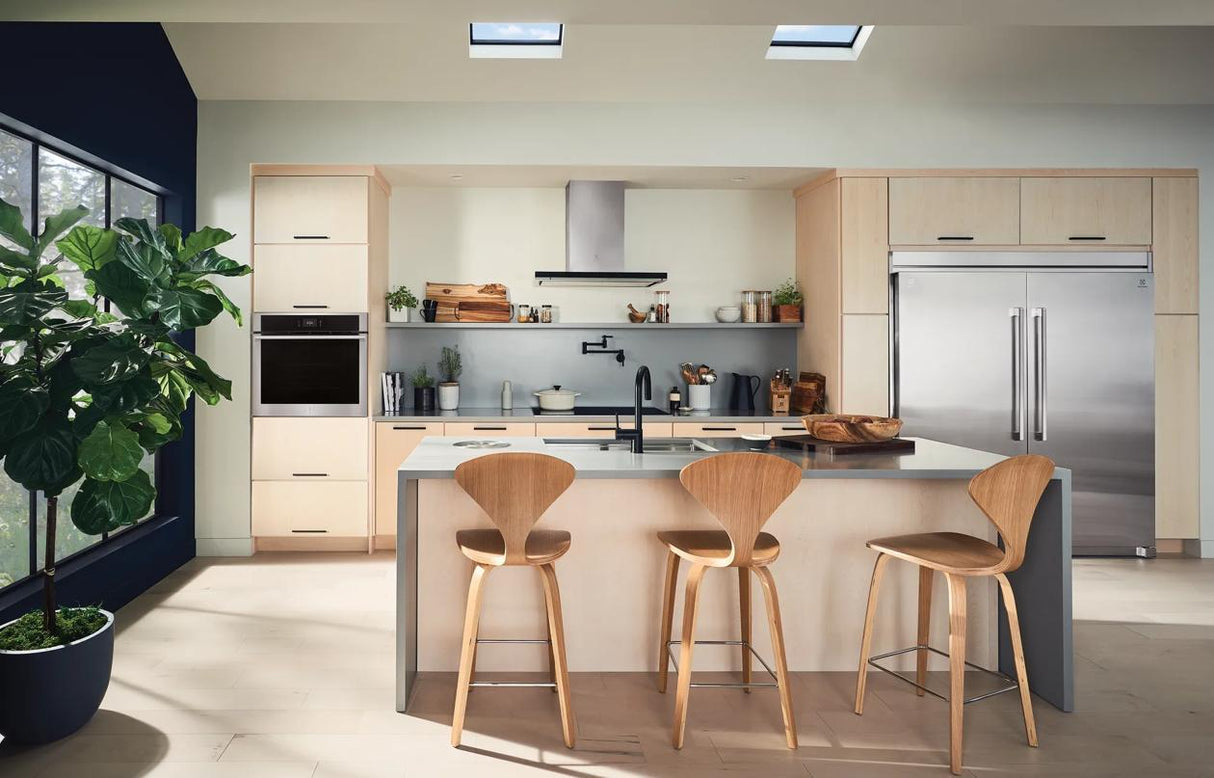 30" Electric Single Wall Oven with Air Sous Vide