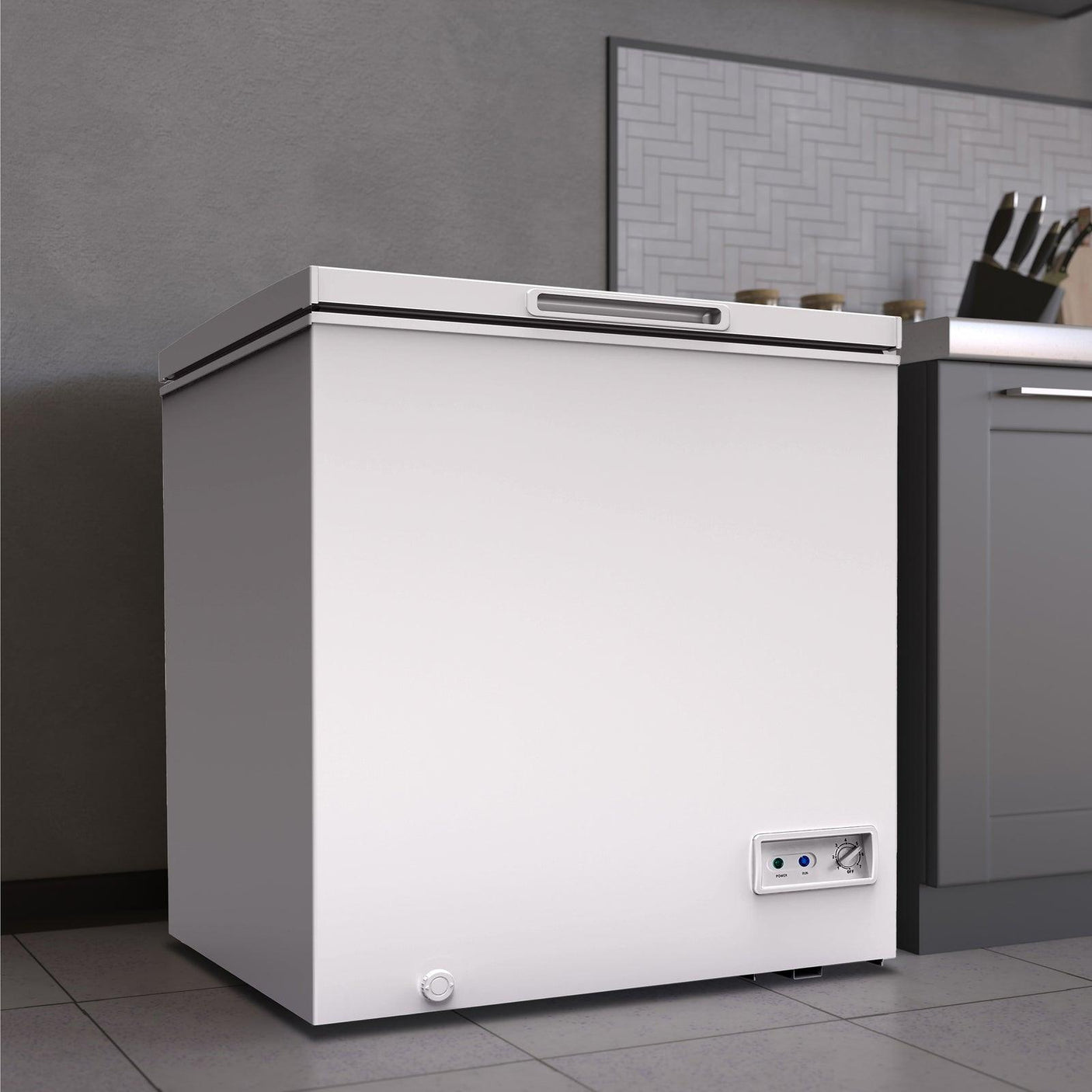 Avanti Garage Ready Chest Freezer, 7.0 cu. ft.