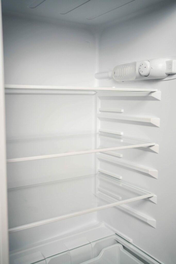 Danby 7.4 cu. ft. Apartment Size Fridge Top Mount in White