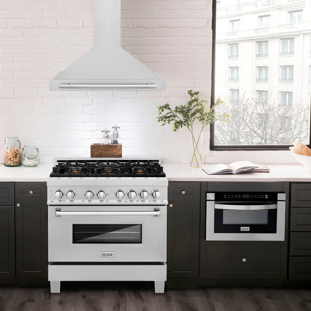 ZLINE 36 in. Convertible Fingerprint Resistant DuraSnow Stainless Steel Range Hood with Stainless Steel Handle (KB4SNX-36) [Color: DuraSnow Stainless Steel]