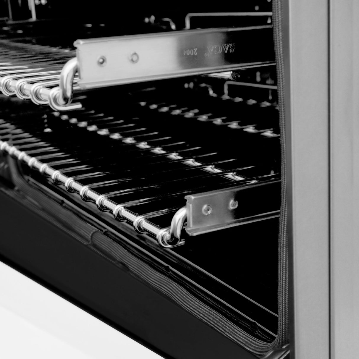ZLINE 36 in. Dual Fuel Range with Gas Stove and Electric Oven in Stainless Steel (RA36) [Color: White Matte]