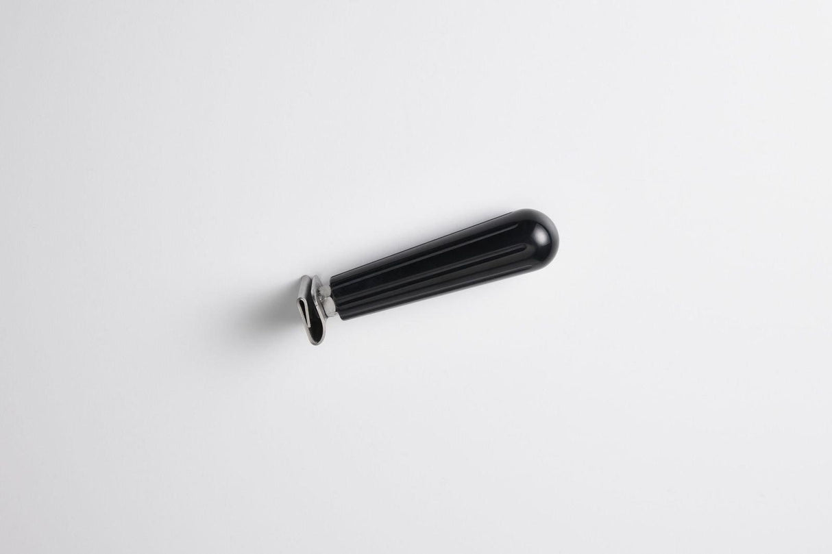 ADA Kit includes 4 knobs & 1 Hood Handle