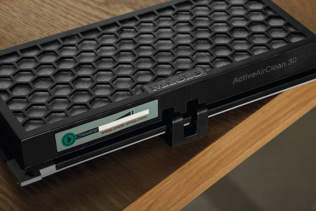 Active AirClean Filter with TimeStrip® - for effective filtration of unpleasant odors.