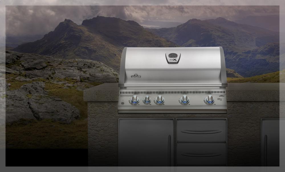 Built-In LEX 605 with Infrared Bottom and Rear Burners
