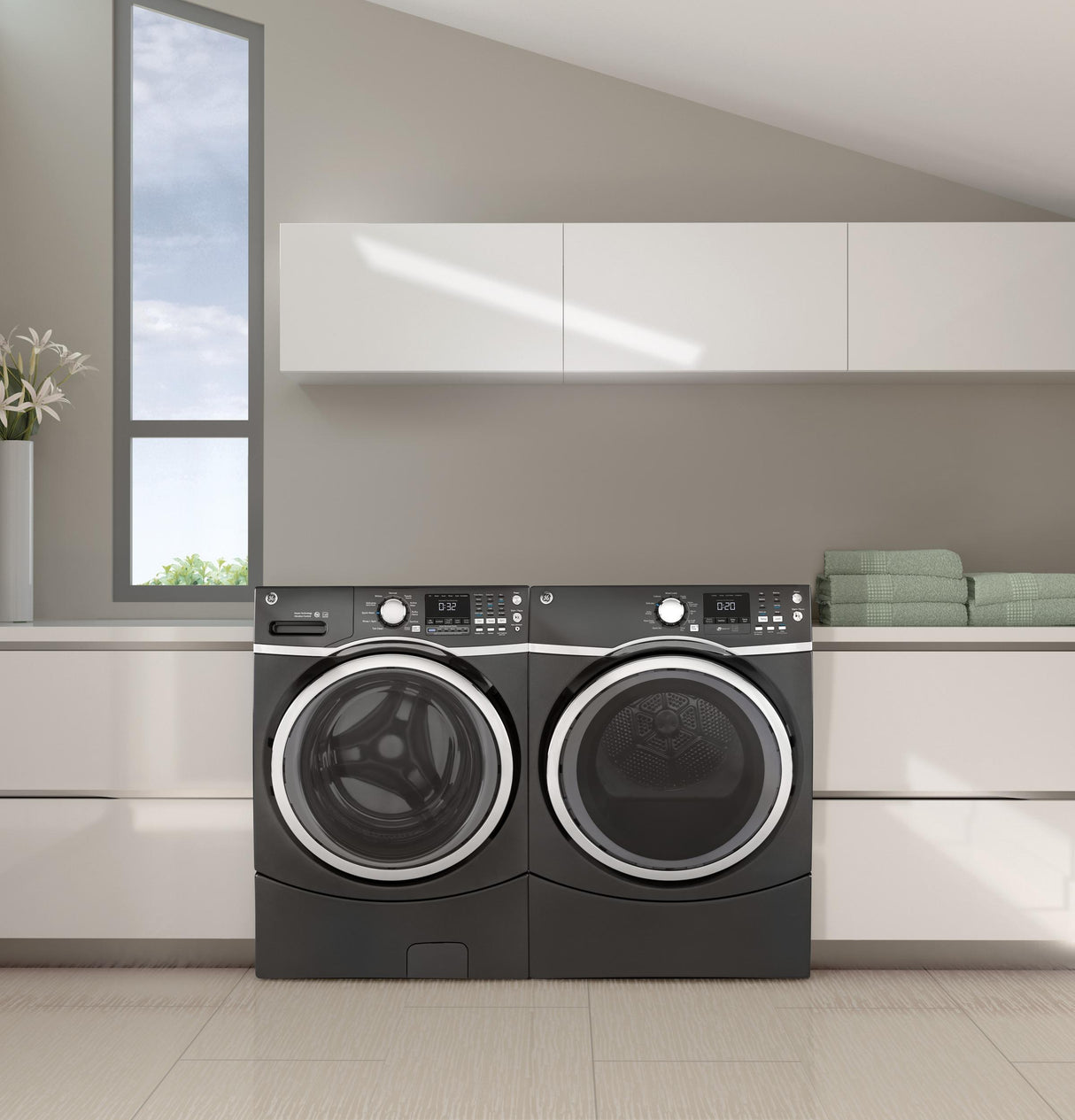 GE® ENERGY STAR® 7.5 cu. ft. Capacity Front Load Electric Dryer with Steam