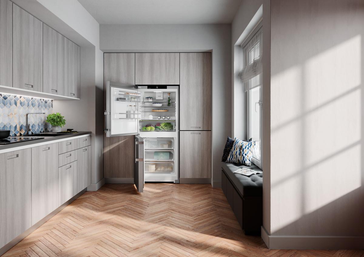 Combined fridge-freezers with EasyFresh and NoFrost
