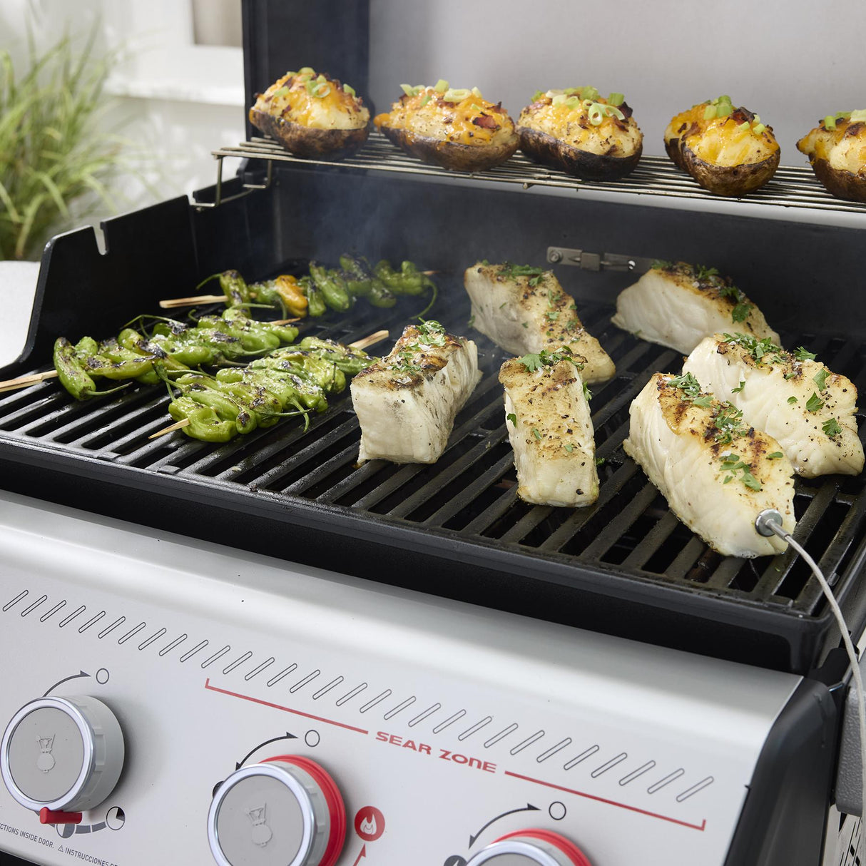 Spirit® EX-425C Smart Gas Grill (Natural Gas) - Black