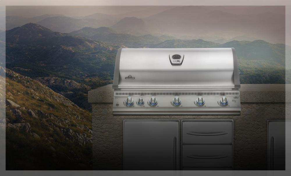 Built-In LEX 730 with Infrared Bottom and Rear Burners