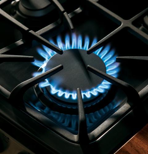 GE® 30" Free-Standing Gas Convection Range