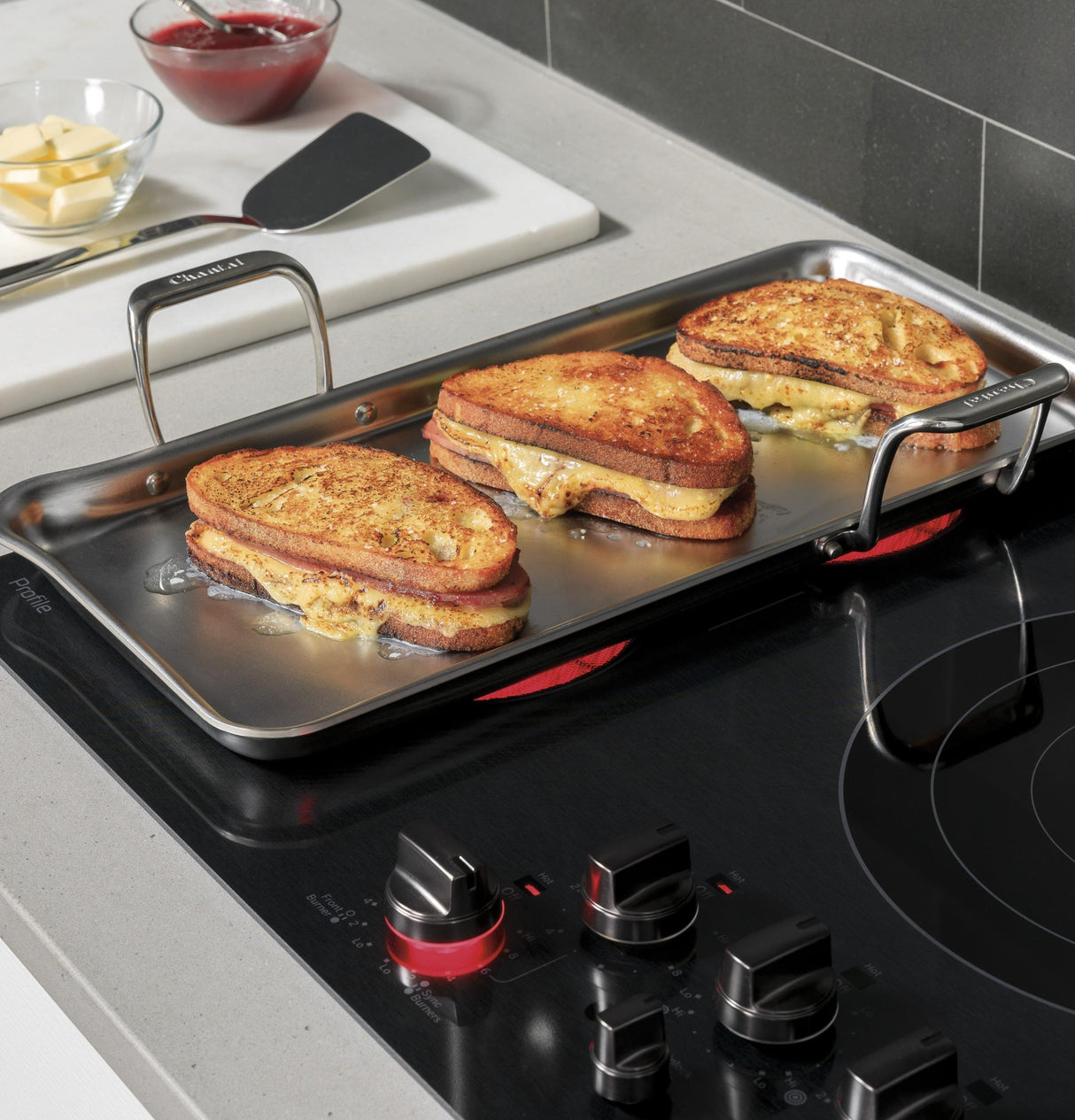 GE Profile™ 30" Built-In Knob Control Electric Cooktop