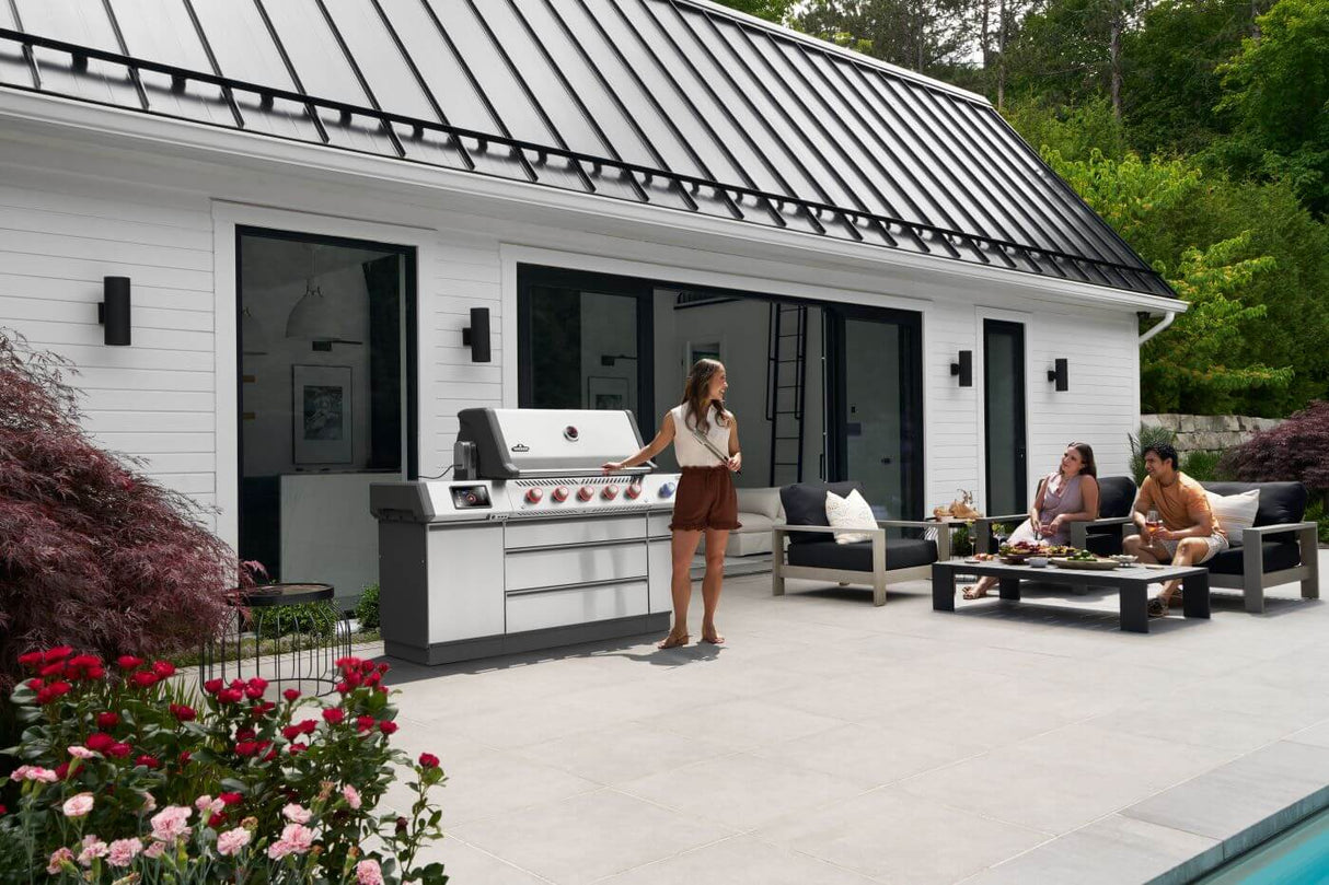 Prestige PRO 665 Elite with Smart Technology & Electric Smoker Box , Natural Gas, Stainless Steel