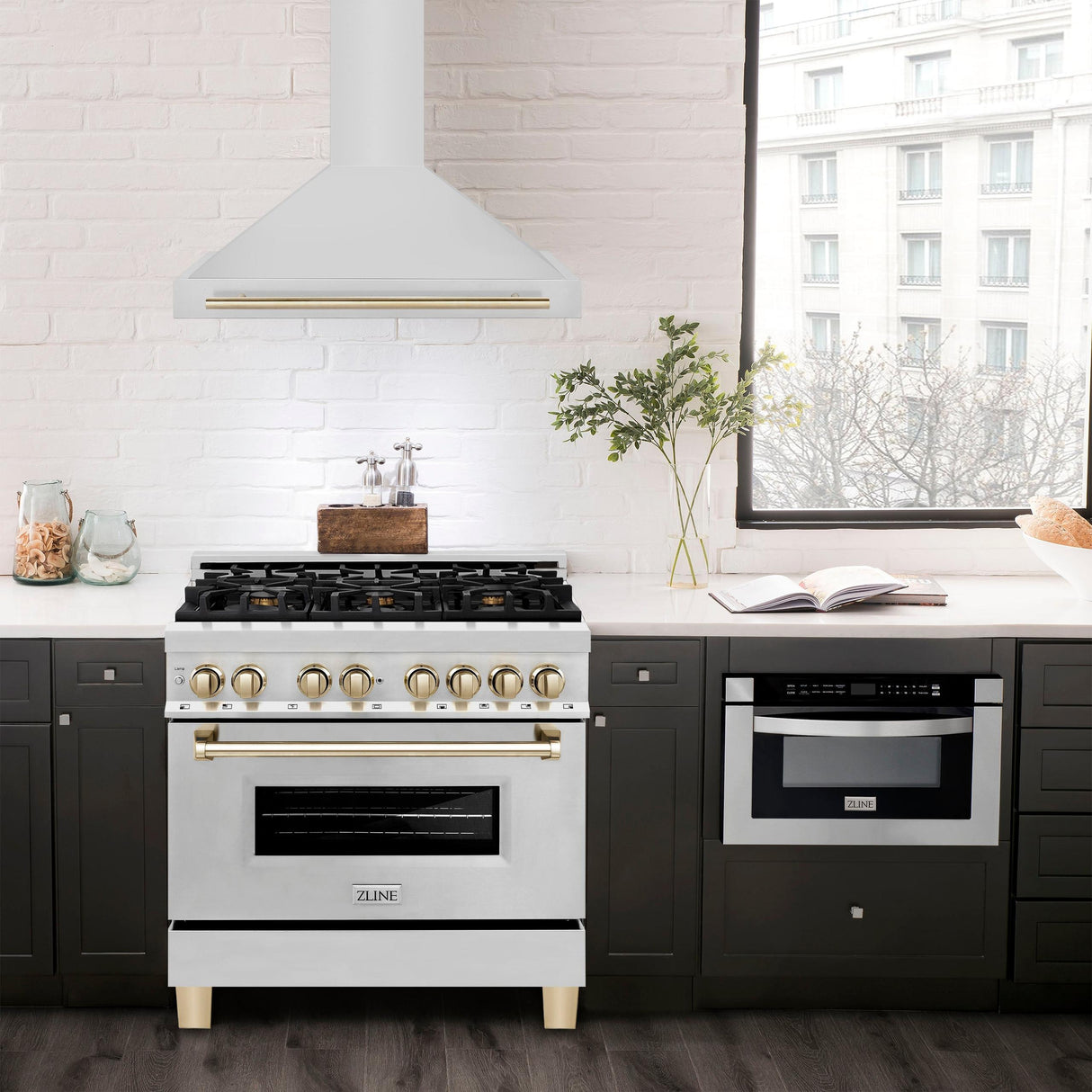 ZLINE 30 in. Autograph Edition Convertible Stainless Steel Range Hood with Stainless Steel Shell and Champagne Bronze Accents (KB4STZ-30-CB) [Color: Gold Accents]