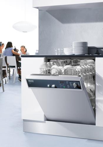 Integrated, Full-size Dishwasher