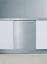 GFVi 609/72-1 - Int. front panel: W x H, 24 x 28 in Clean Touch Steel™ with handle in Classic Design for integrated dishwashers.