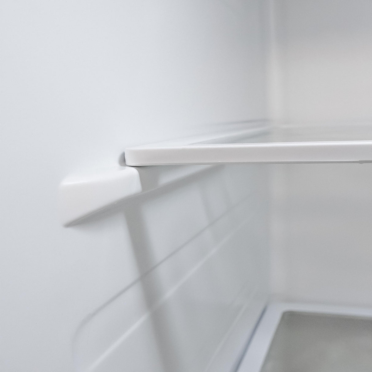 Forno Rizzuto 28-Inch Upright Convertible Freezer, Left Swing, ENERGY STAR Certified