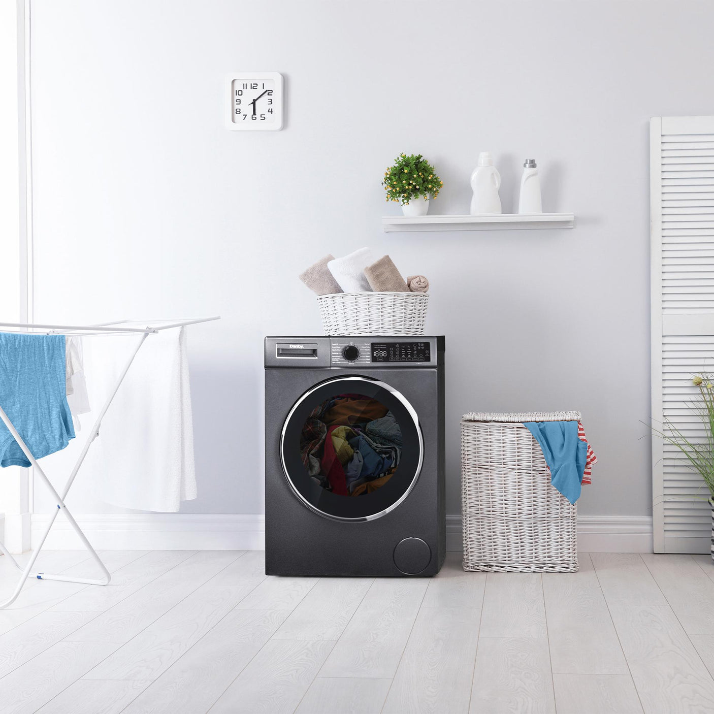 Danby 2.2 cu. ft. 24" Front Load Washing Machine