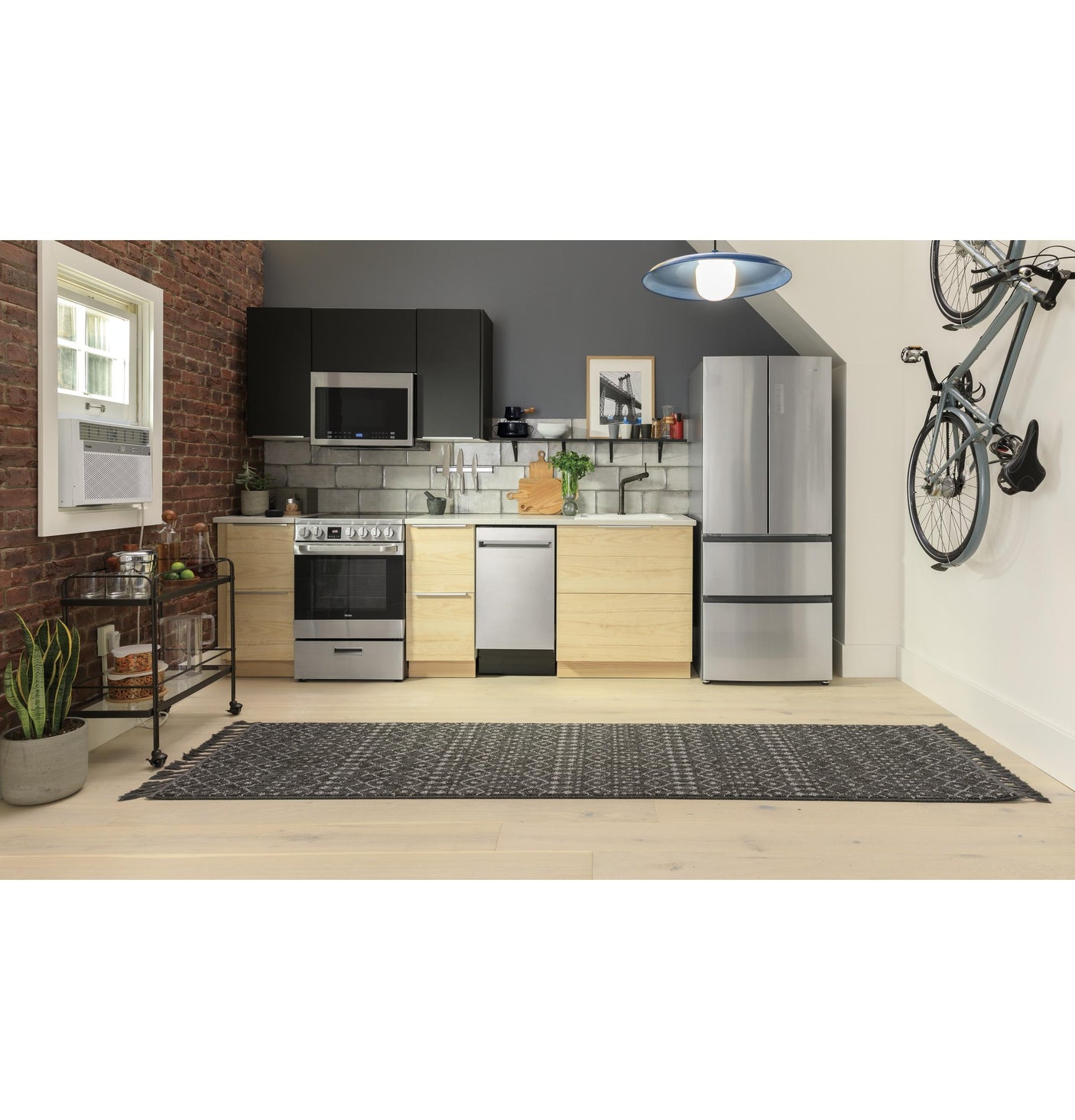 Haier ENERGY STAR® 24" 2.9 Cu. Ft. Electric Range