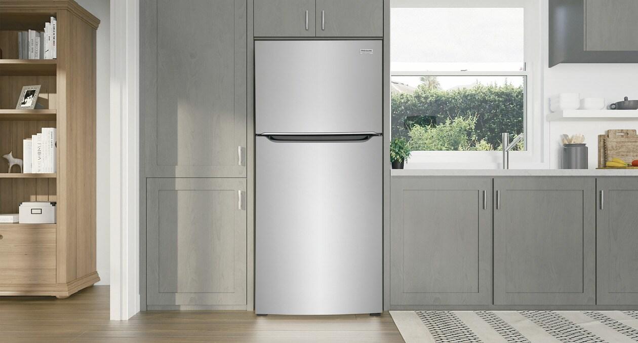 20 Cu. Ft. Garage Ready Top Freezer Refrigerator
