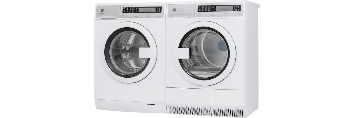 Compact Washer with IQ-Touch® Controls featuring Perfect Steam™ - 2.4 Cu. Ft.