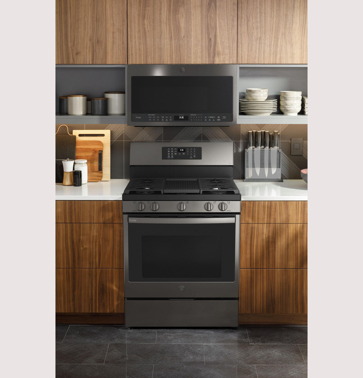 GE Profile™ Smart 30" Free-Standing Self Clean Gas Range with No Preheat Air Fry