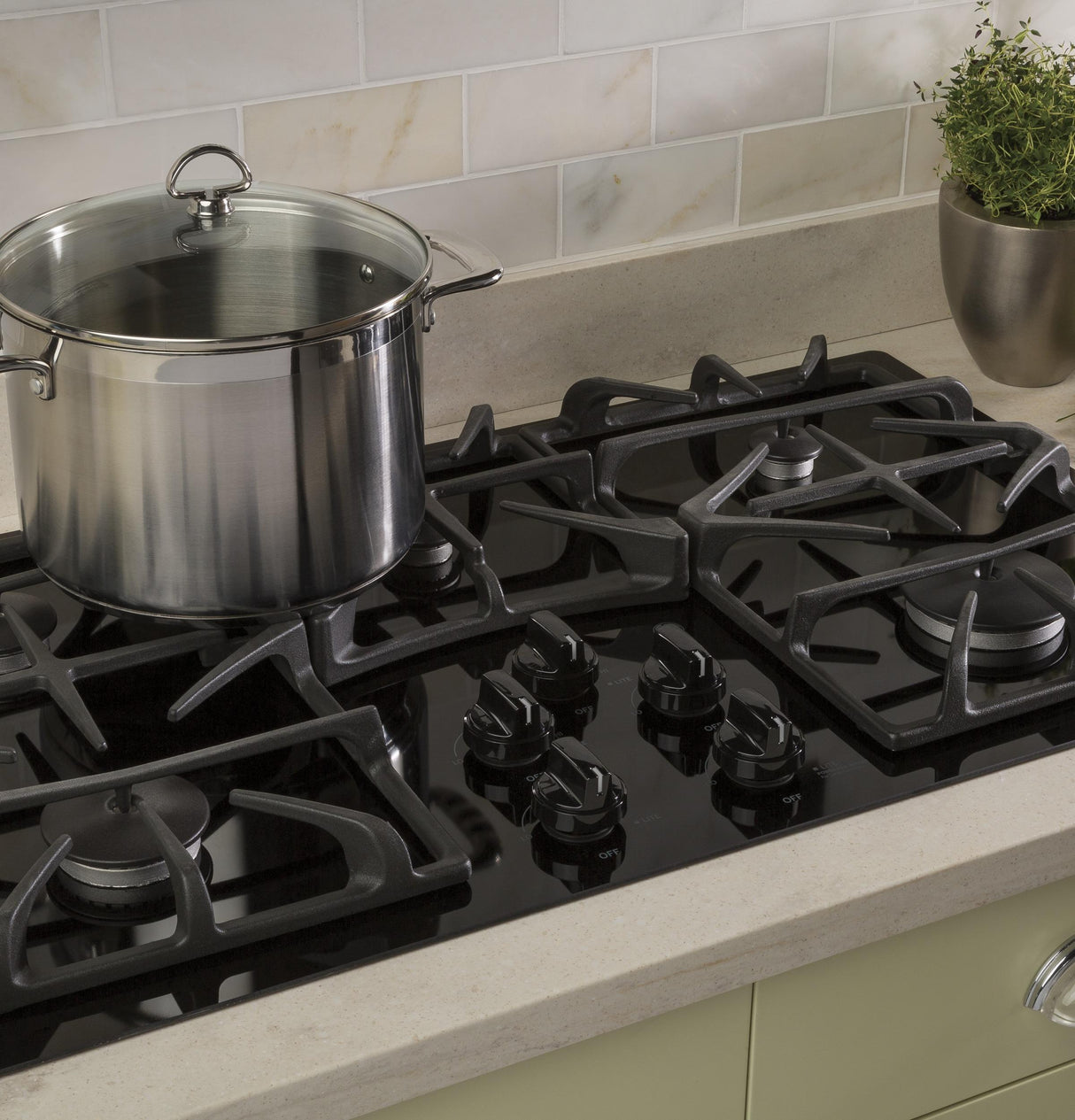 GE® 36" Built-In Gas on Glass Cooktop with 5 Burners and Dishwasher Safe Grates