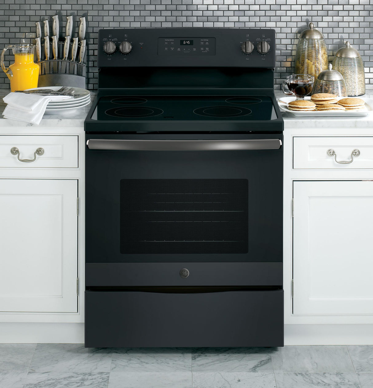 GE® 30" Free-Standing Electric Range