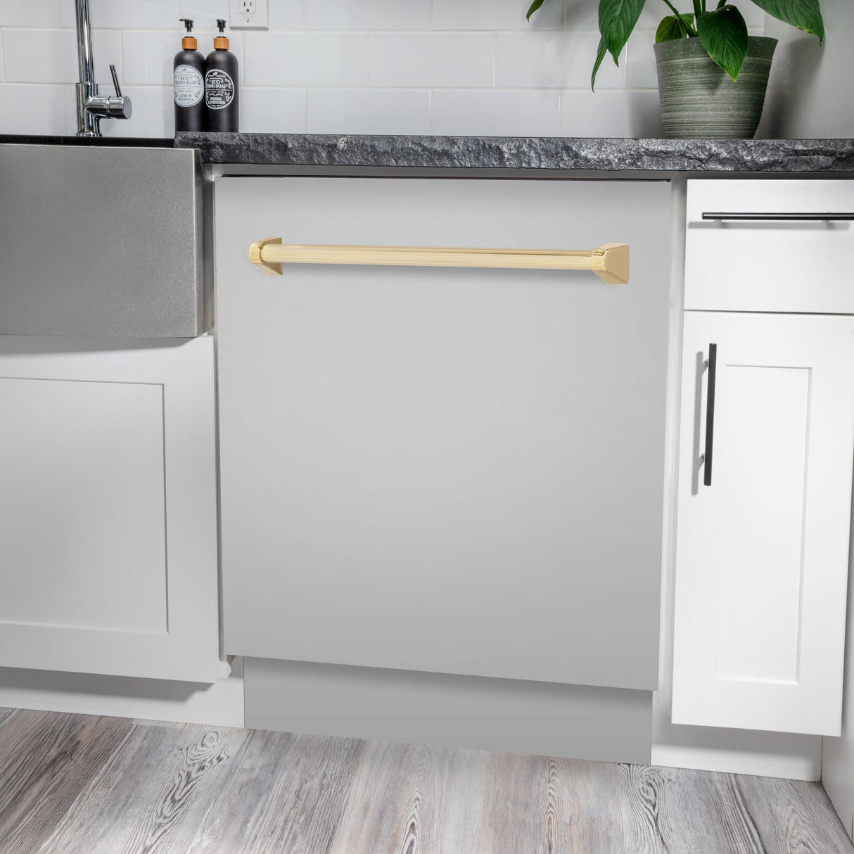 ZLINE Autograph Edition 24" 3rd Rack Top Control Tall Tub Dishwasher in Stainless Steel with Accent Handle, 51dBa (DWVZ-304-24) [Color: Gold]