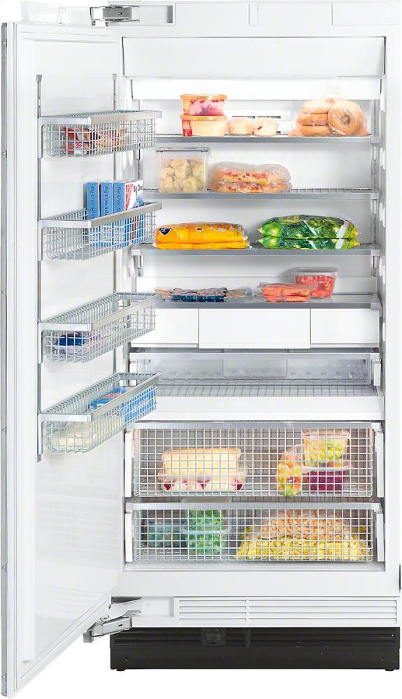 F 1913 SF MasterCool freezer More space and maximum convenience with IceMaker and telescopic drawers
