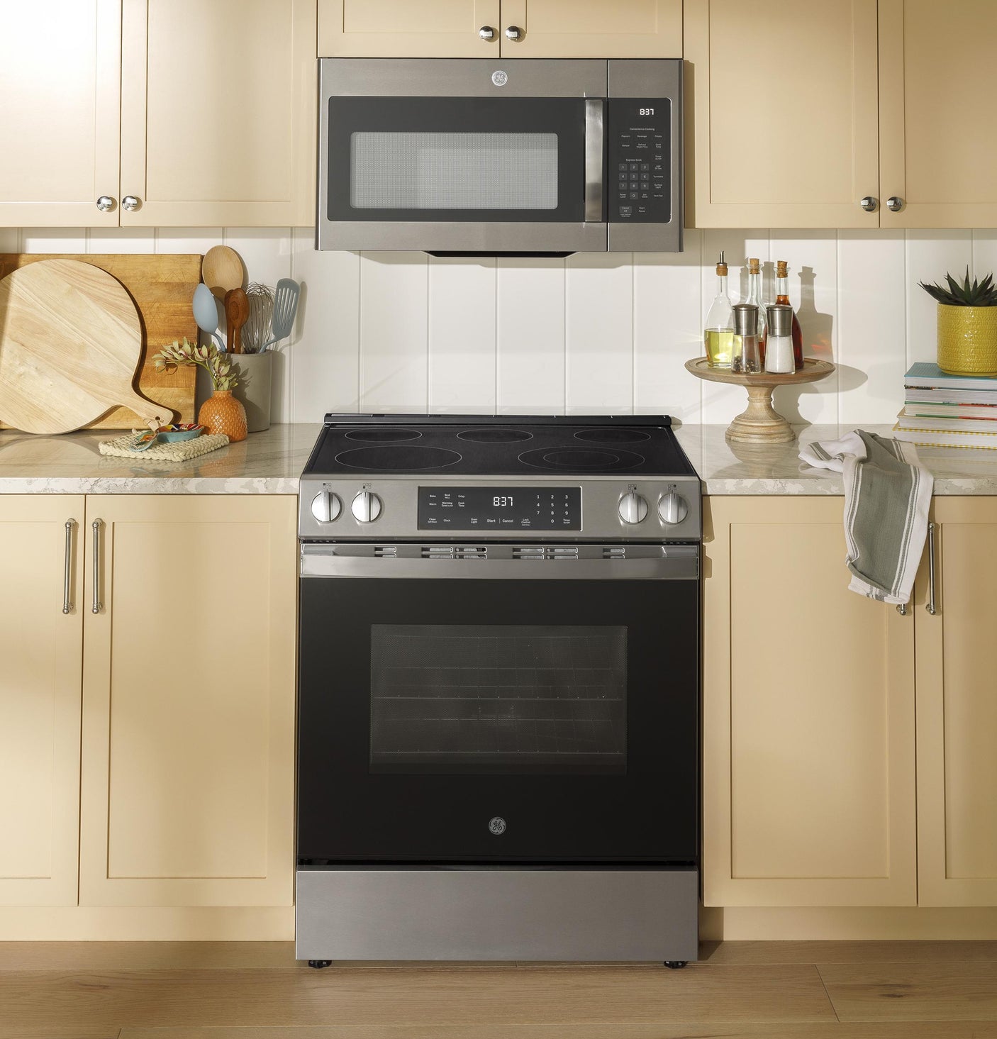 GE® ENERGY STAR® 30" Slide-In Electric Range with Crisp Mode