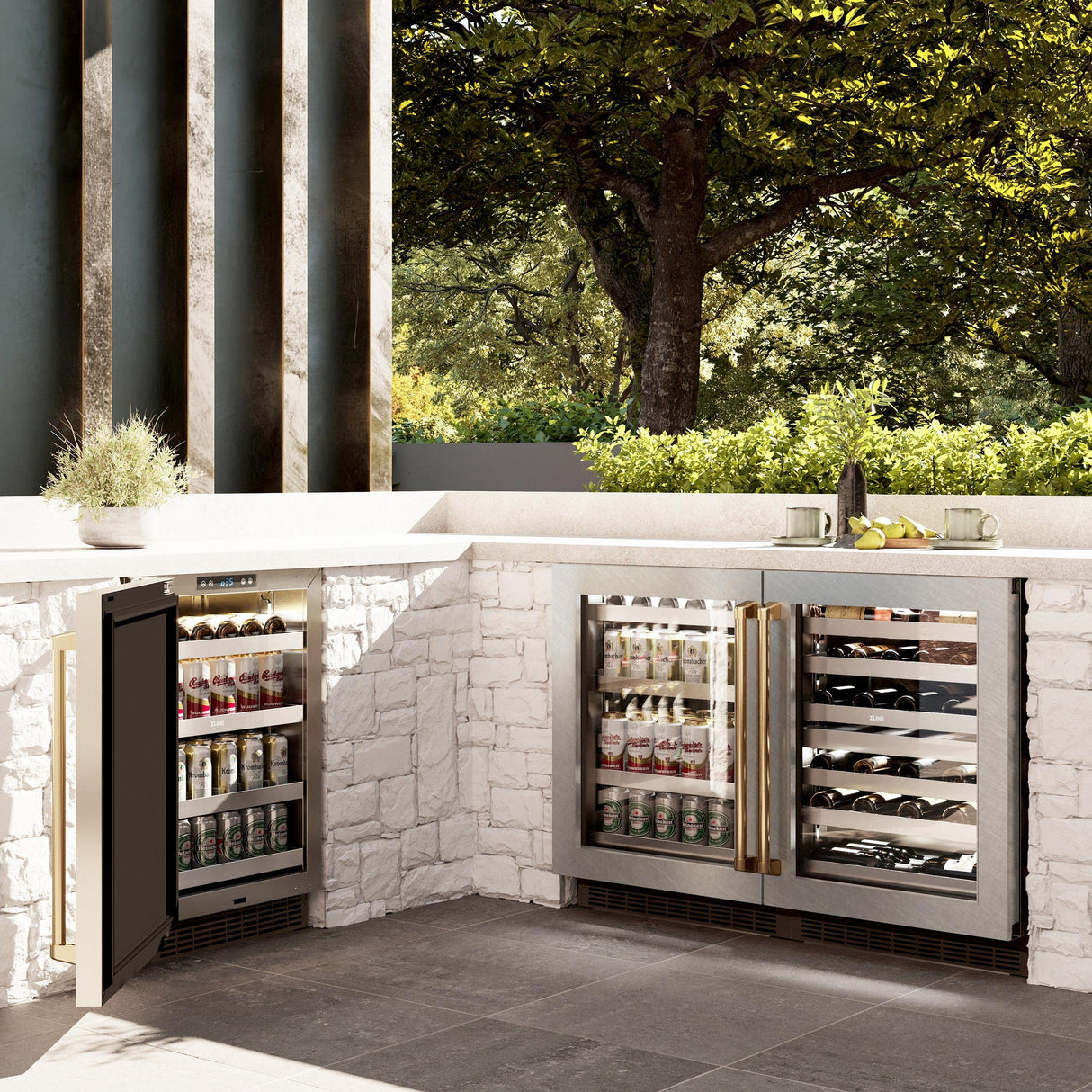 ZLINE Autograph Edition 24 in. Touchstone Dual Zone 44 Bottle Wine Cooler With DuraSnow' Stainless Steel Glass Door And Polished Gold Handle (RWDOZ-SN-24-G)