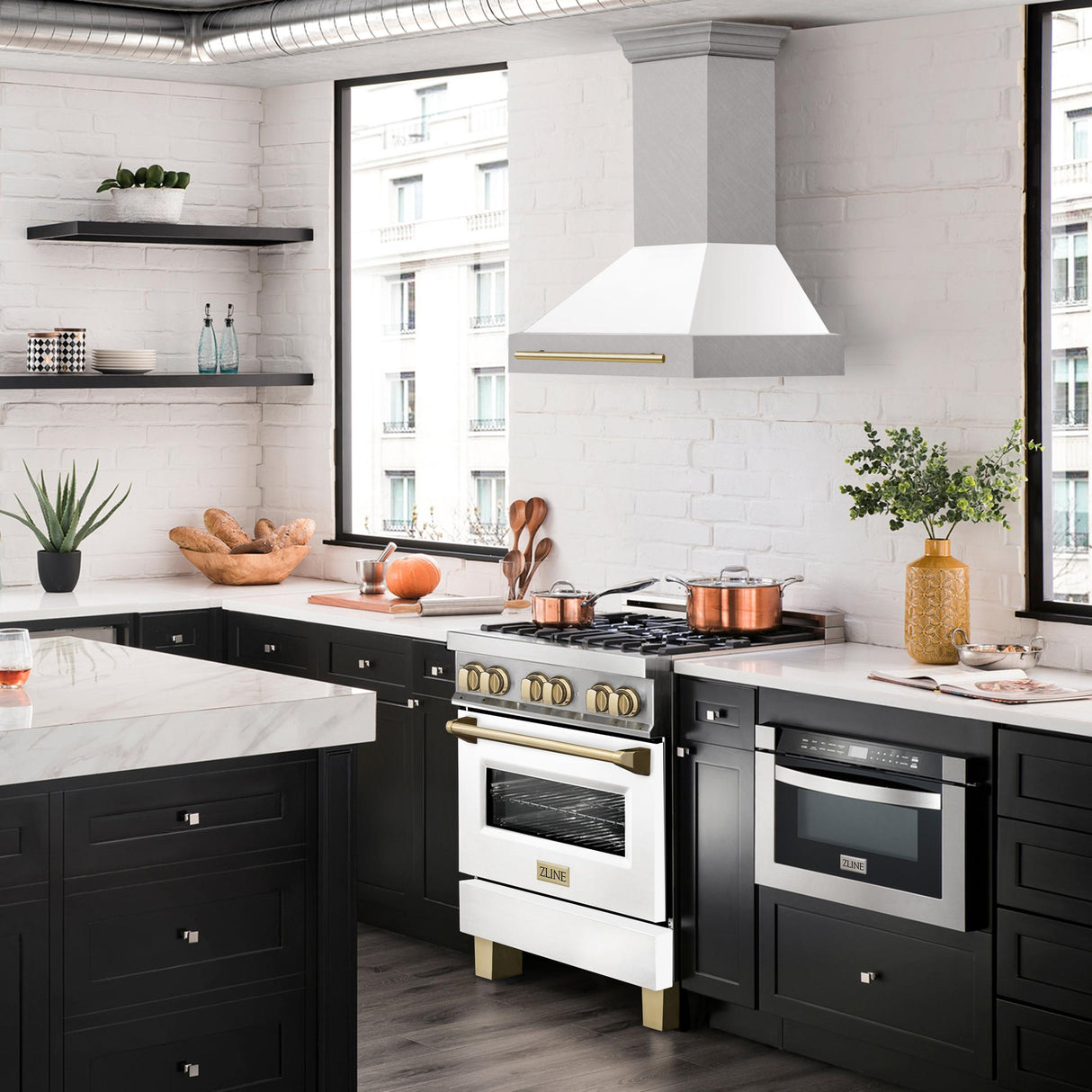 30 in. ZLINE Autograph Edition DuraSnow Stainless Steel Range Hood with White Matte Shell and Accented Handle (8654SNZ-WM30) [Color: Gold]