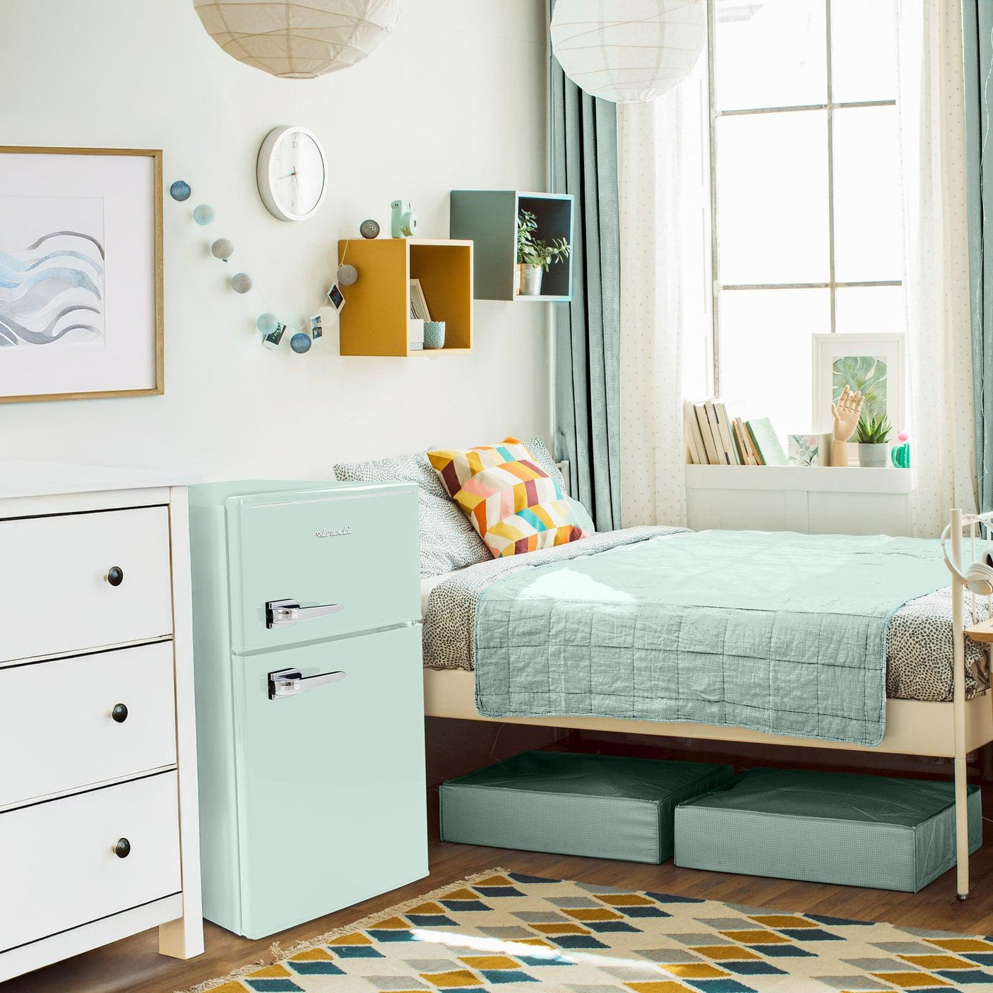Avanti 3.1 Cu. Ft. Retro Compact Refrigerator - Seafoam Green