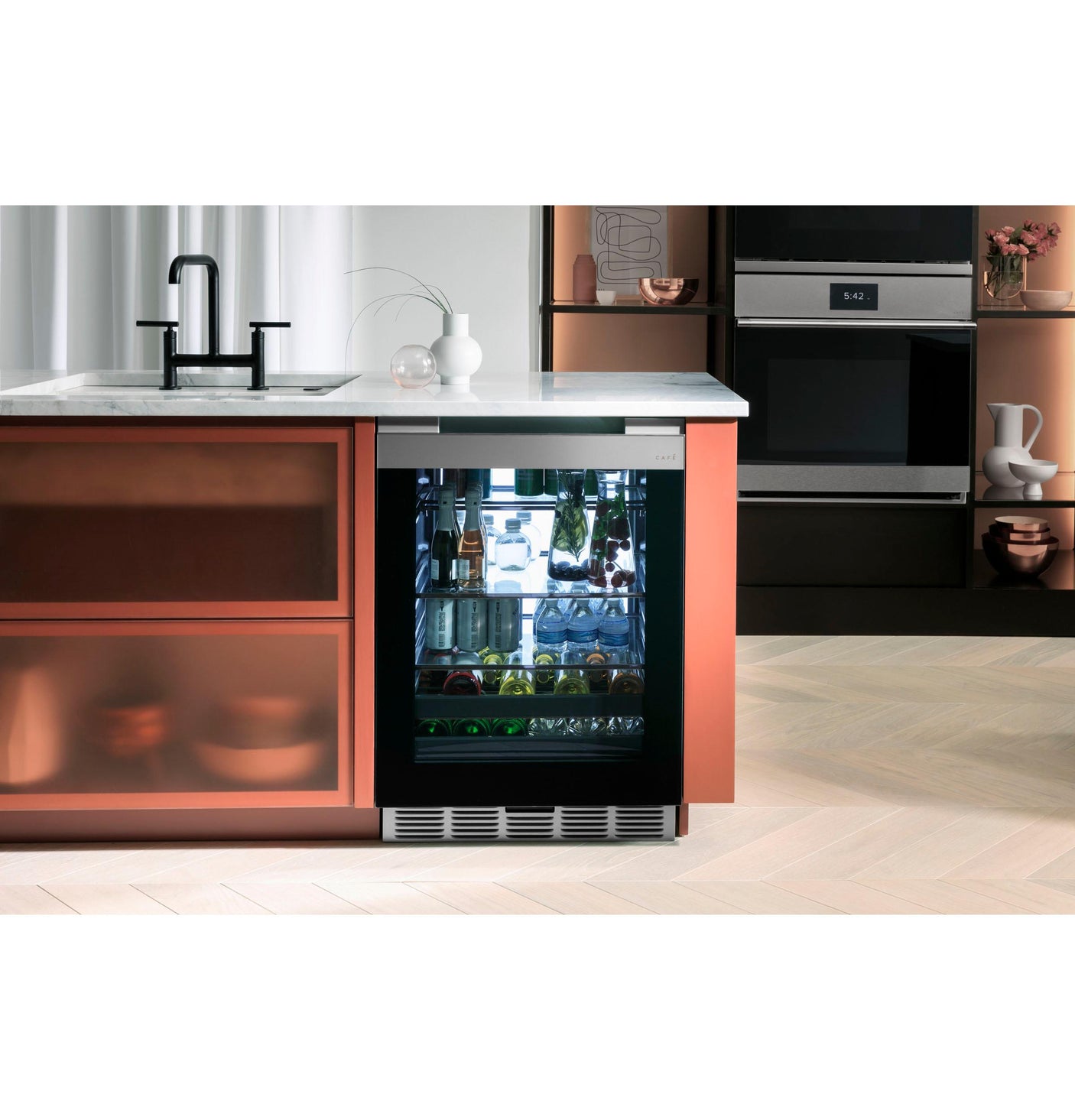 Café™ Beverage Center in Platinum Glass