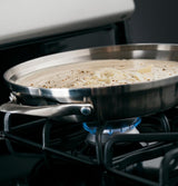 GE® 30" Free-Standing Gas Range