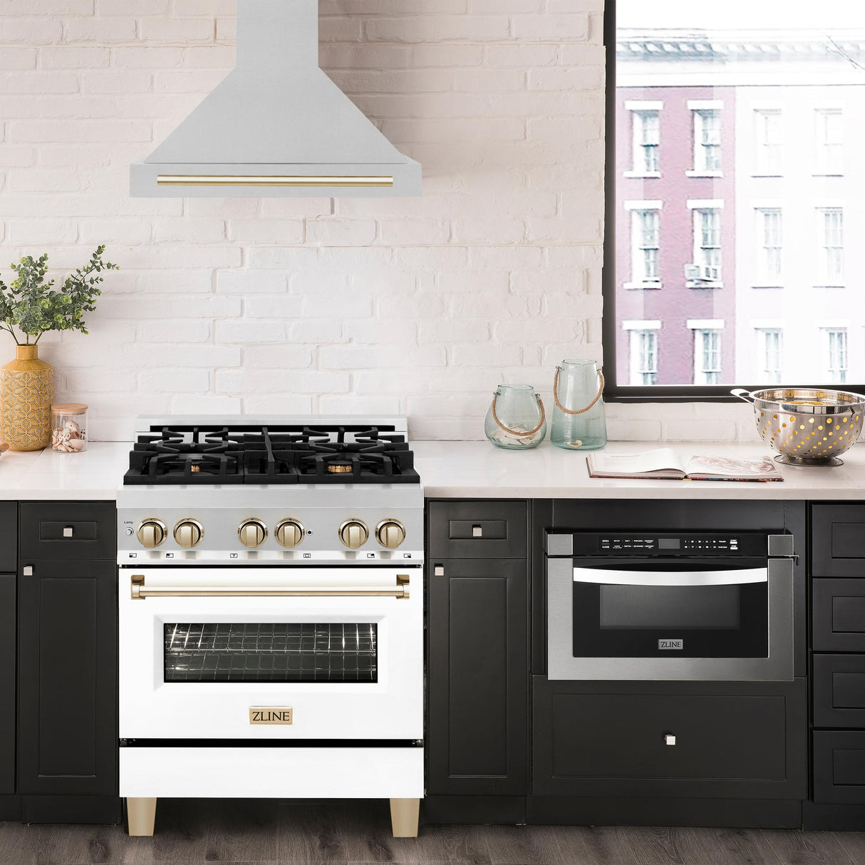 ZLINE 30 in. Autograph Edition Convertible Stainless Steel Range Hood with Stainless Steel Shell and Champagne Bronze Accents (KB4STZ-30-CB) [Color: Gold Accents]