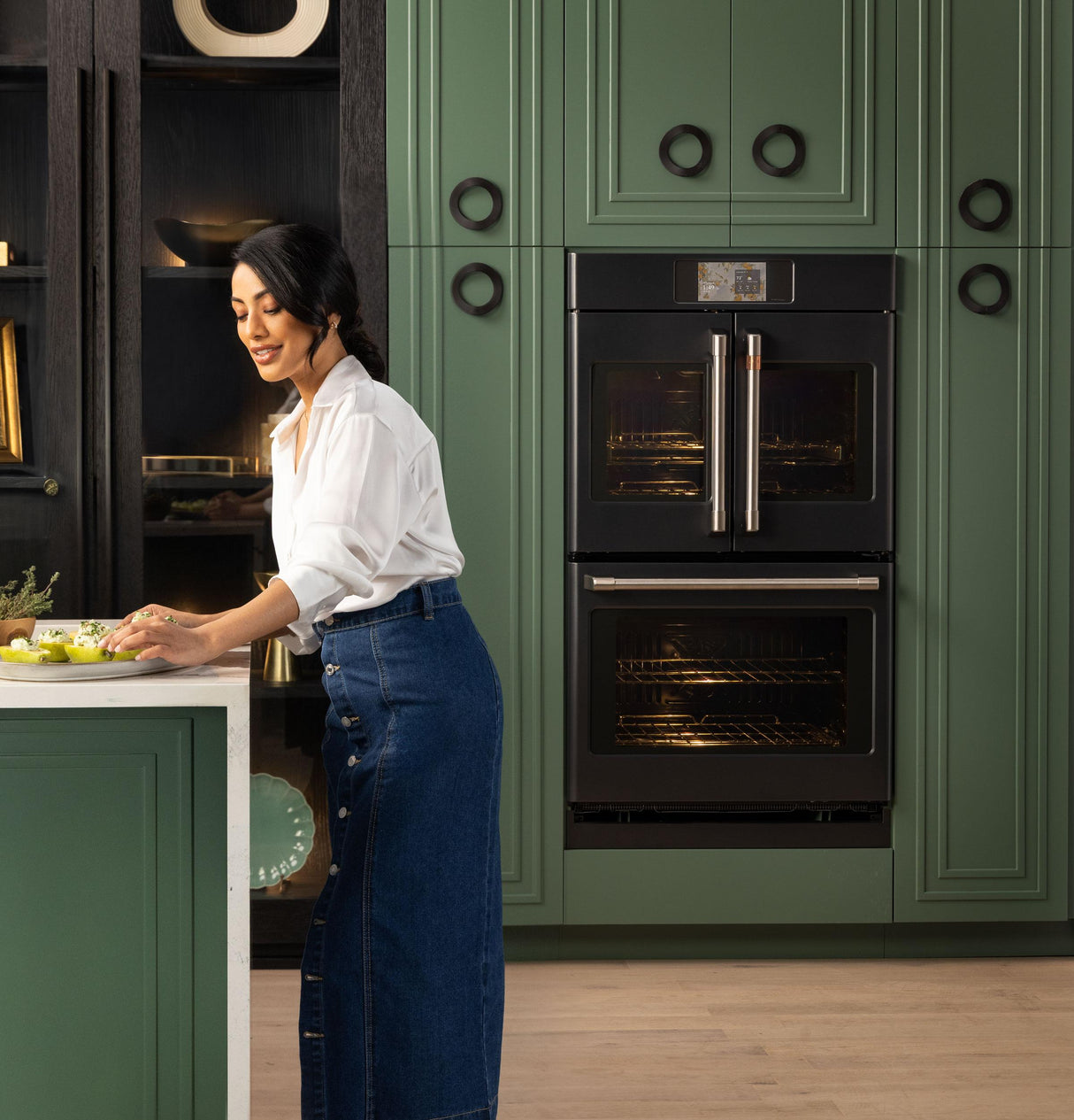 CAF(EBACK)™ Professional Series 30" Smart Built-In Convection French-Door Double Wall Oven