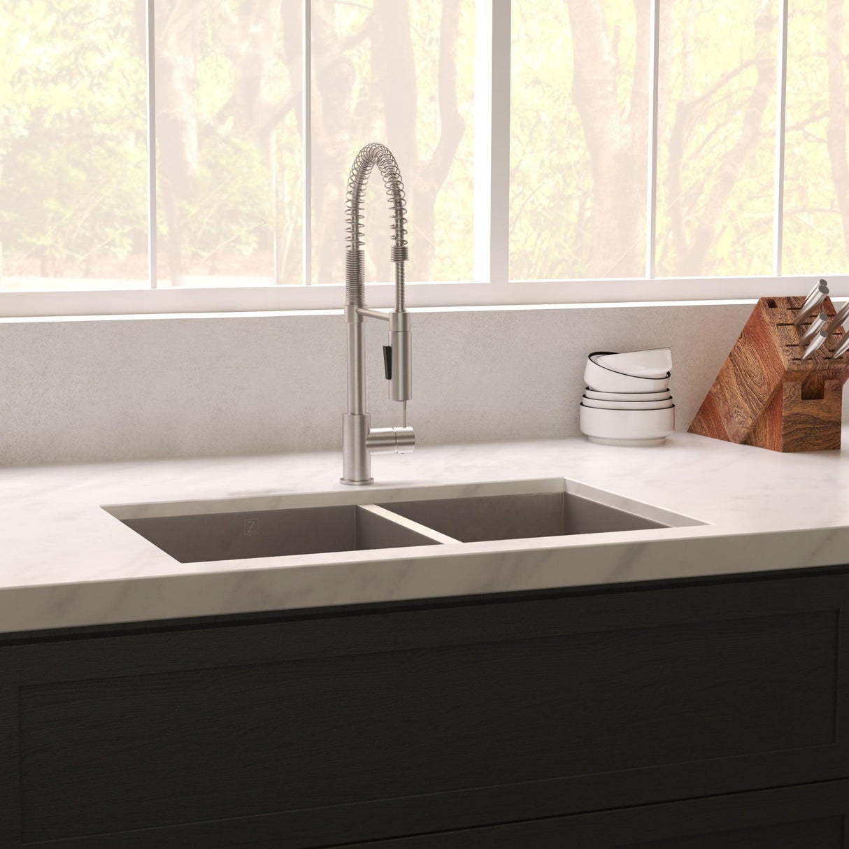 ZLINE 33 in. Chamonix Undermount Double Bowl Satin Stainless Steel Kitchen Sink with Bottom Grid (SR60D-33S)