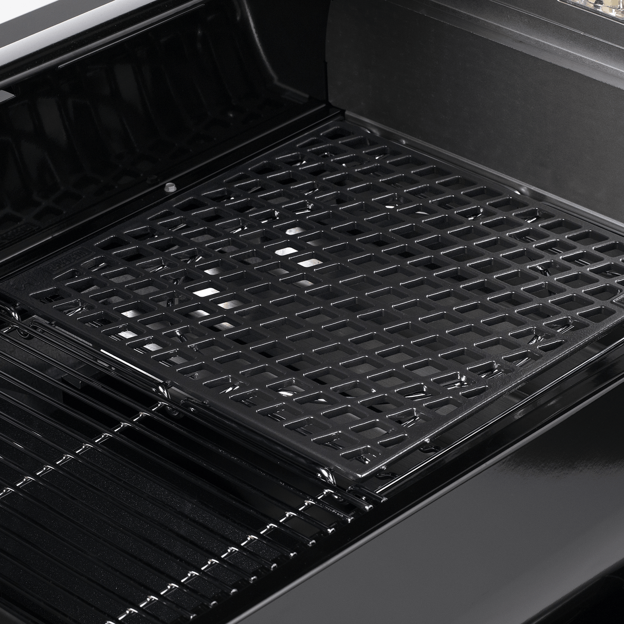 SmokeFire Sear+ ELX6 Wood Fired Pellet Grill - Black