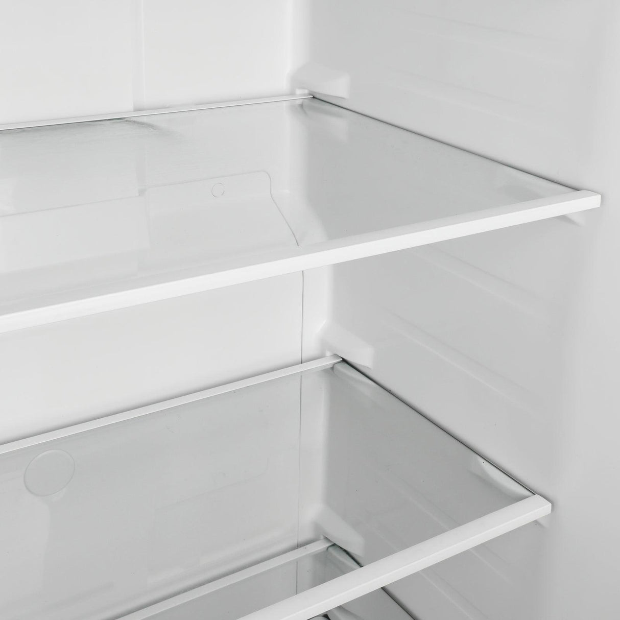 Avanti 21.2 cu ft. Vertical Freezer, Frost Free in White - White / 21.2 cu. ft.