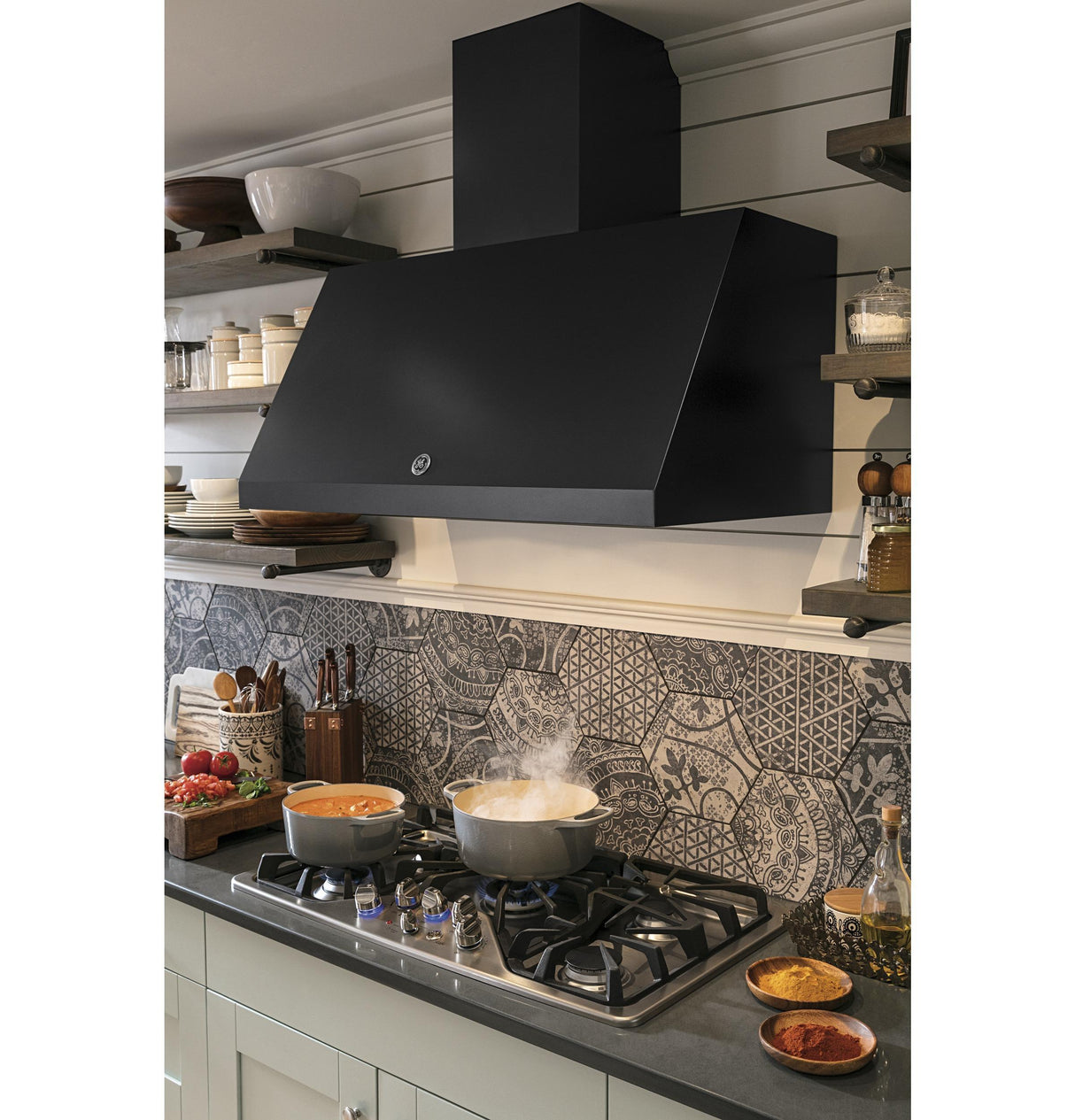 GE Cafe™ Series 36" Built-In Gas Cooktop