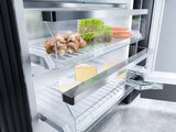 KF 2802 SF Stainless steel/CleanSteel - MasterCool™ fridge-freezer For high-end design and technology on a large scale.
