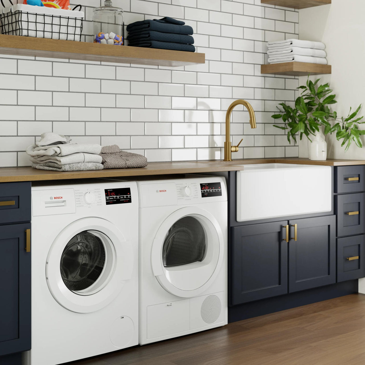300 Series Compact Washer , White