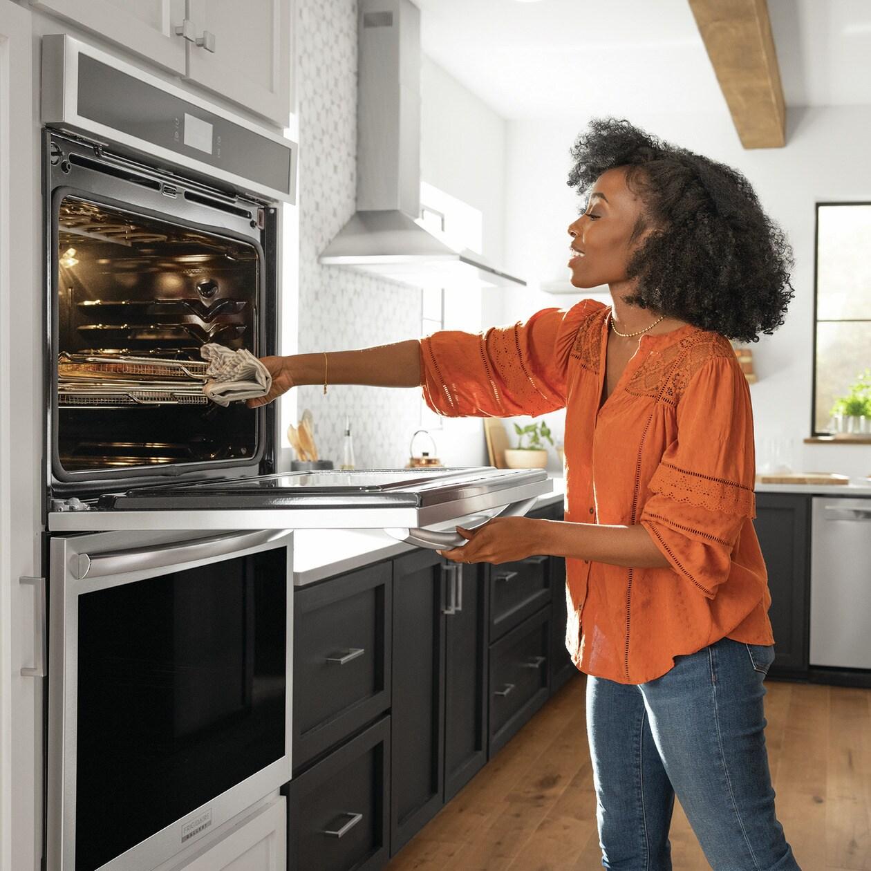 30" Double Electric Wall Oven with Total Convection