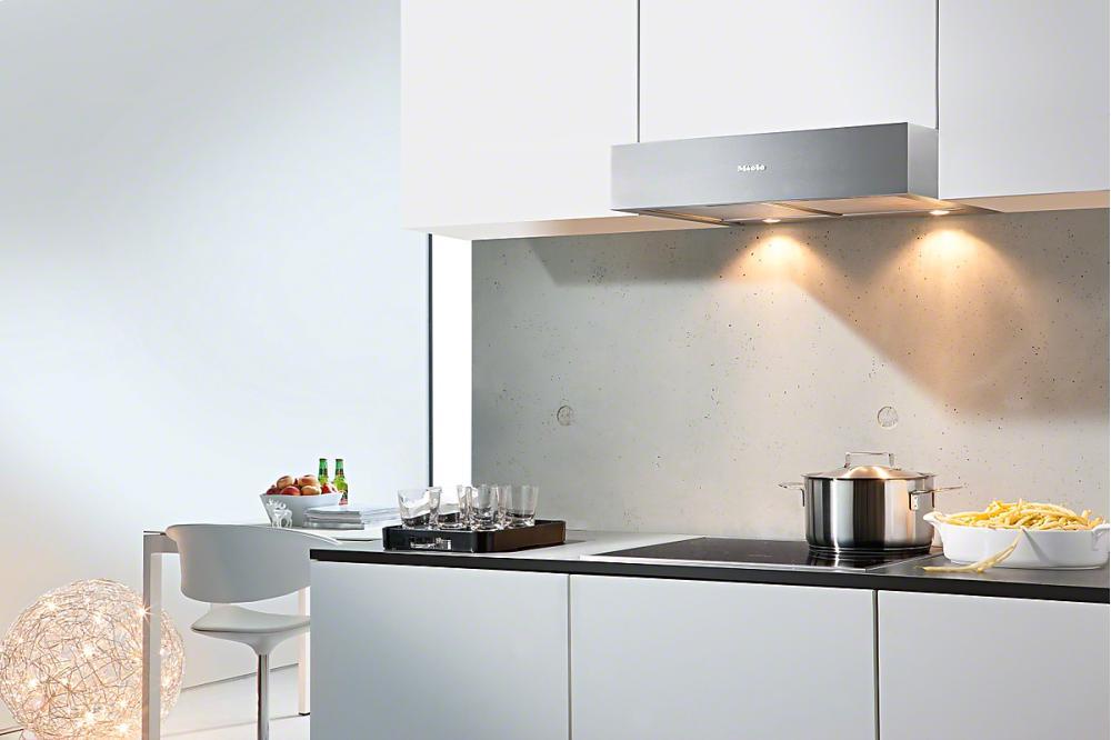 DA 1160 AM Built-under hood with halogen lighting and slide switch for convenient operation.