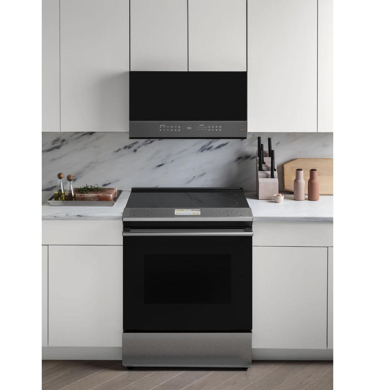 Café™ 30" Smart Slide-In, Front-Control, Induction and Convection Range in Platinum Glass