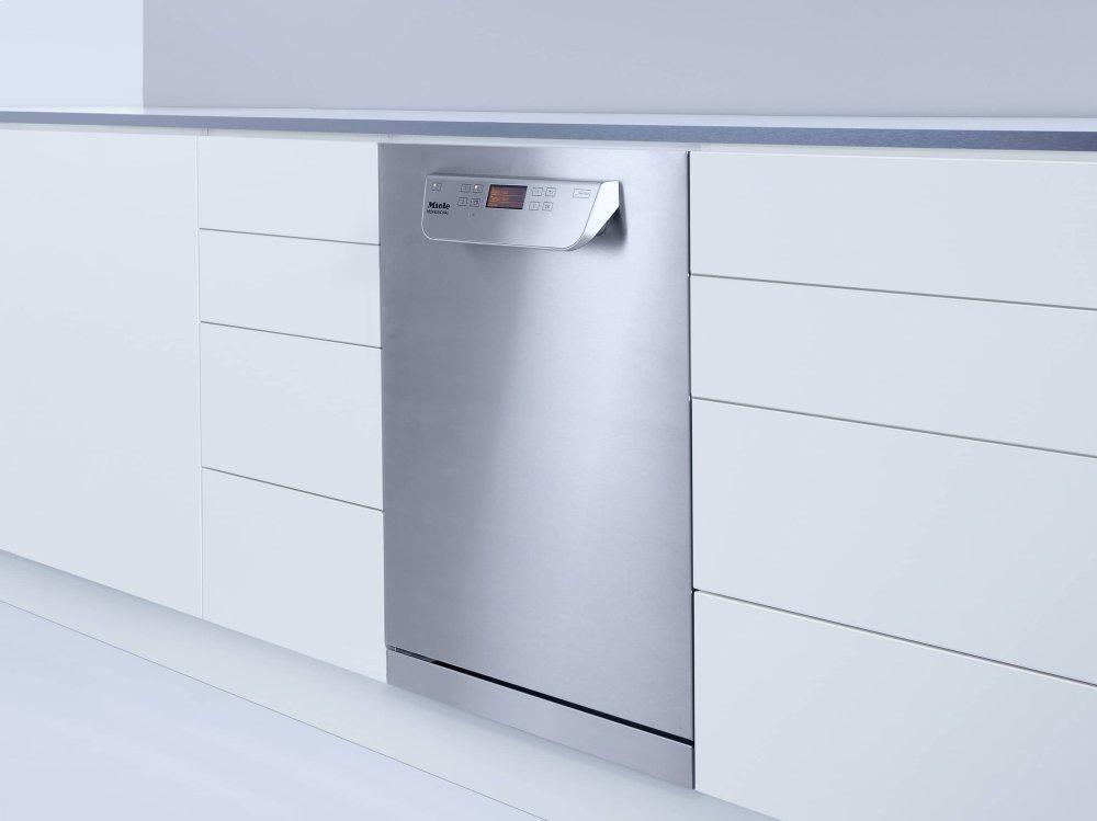 PG 8056 U [240V] - Built-under fresh water dishwasher ADA compliant, with baskets for hotels, restaurants and catering companies.