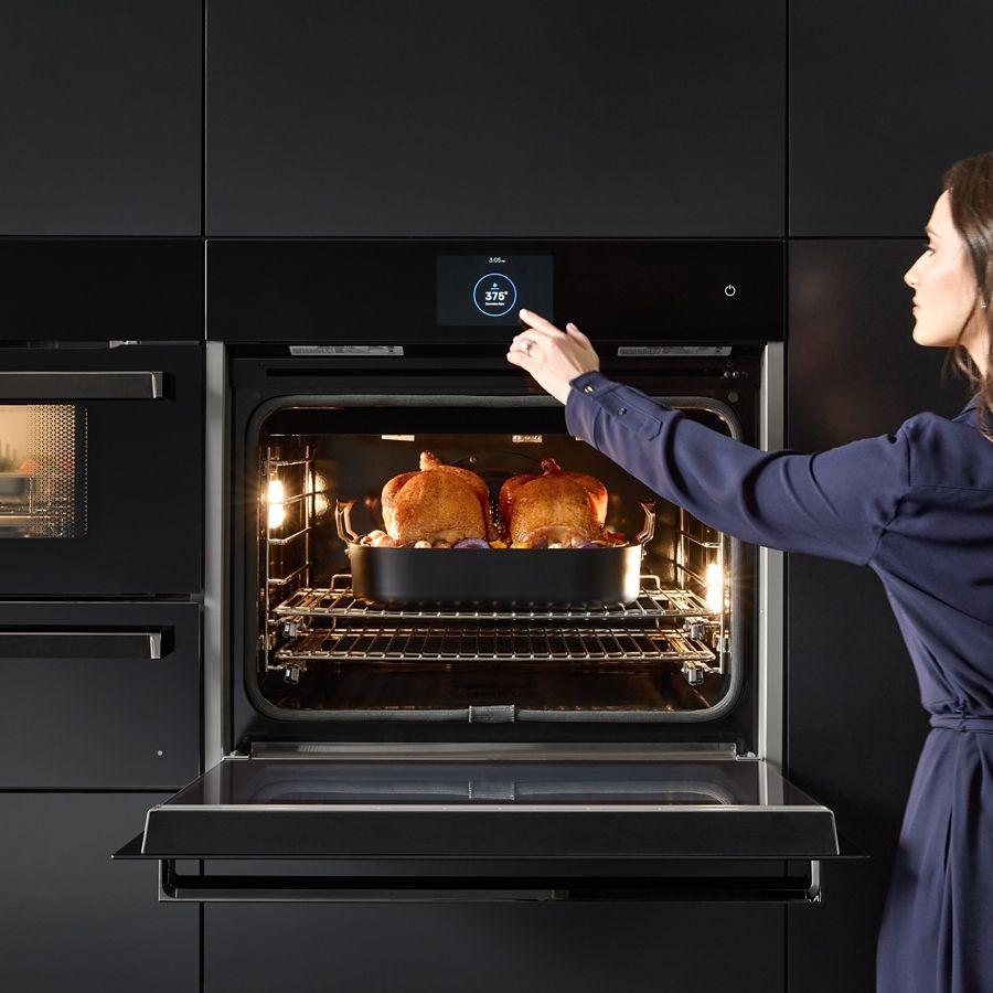 30" Single Electric Oven - MVSOE6301BG