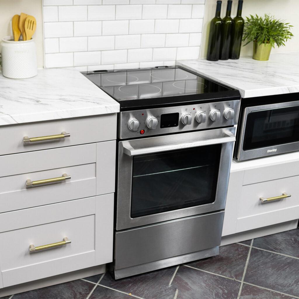 Danby 24-in TruAirFry Smooth top Slide-in Electric Range in Stainless Steel