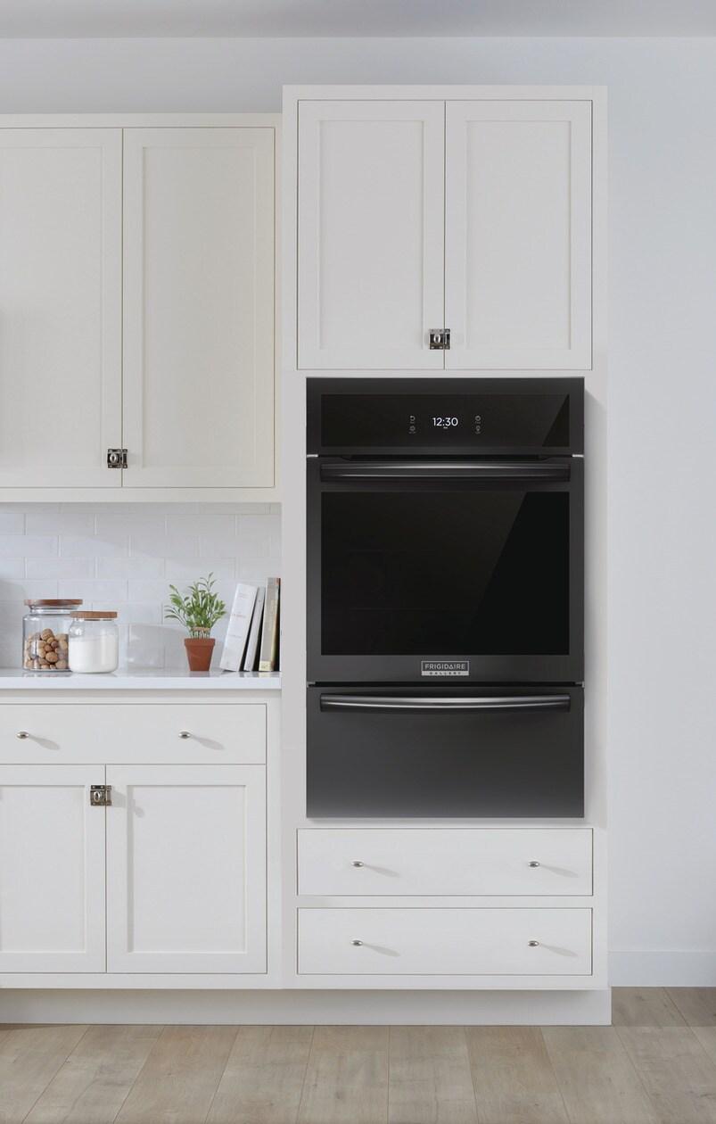 24" Single Gas Wall Oven with Air Fry