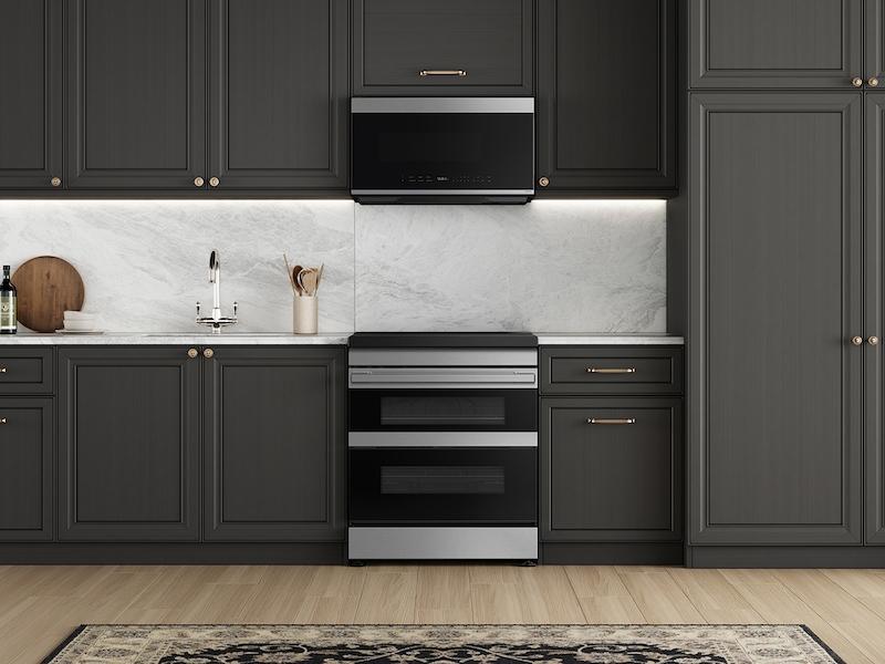 Bespoke Smart Slide-In Induction Range 6.3 cu. ft. with Flex Duo™ & Ambient Edge Lighting™ in Stainless Steel